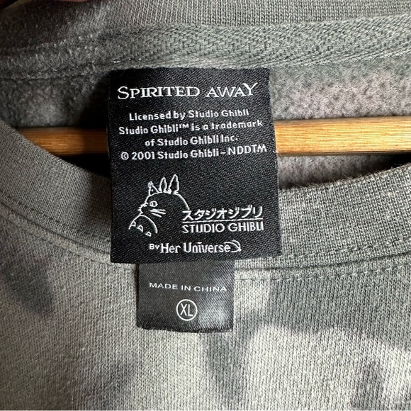 REVERSE TIE DYE NO‎ FACE DISNEY SPIRITED AWAY GRAPHIC SWEATSHIRT!!!!!! - Picture 5 of 9